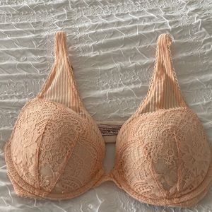 Victoria’s Secret Dream Angel Push Up Bra